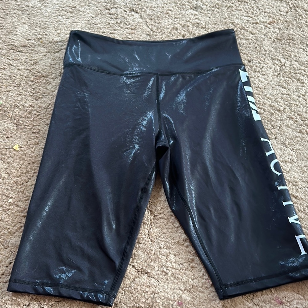 Black Metallic ZYIA Light n Tight Hustle Shorts 10"